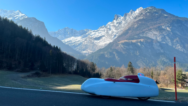 Velomobil auf der Sustenpassstrasse